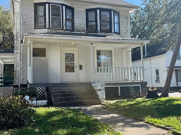 2nd image of 263 Fulton St