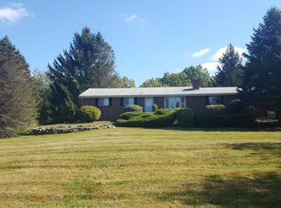 754 Milford Rd, Dingmans Ferry, PA 18328