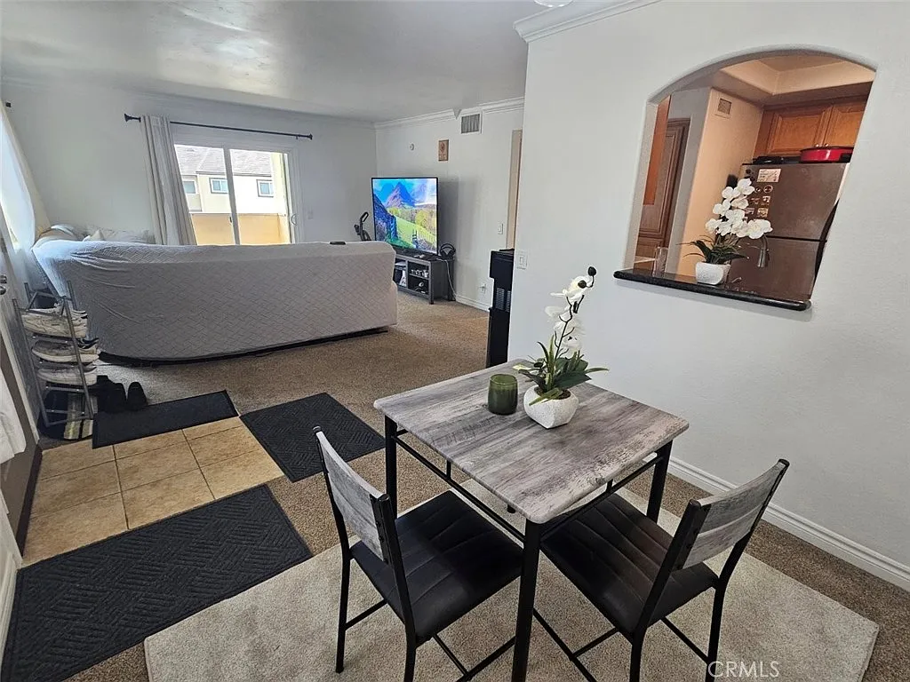 2 bed, 900 sqft, $2,650 — Photo 4
