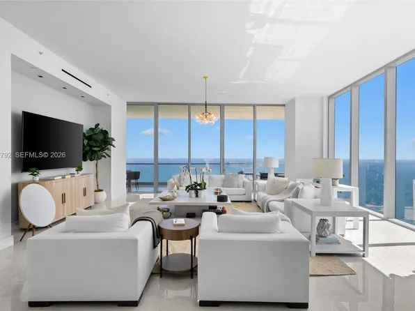 18501 Collins Ave Unit 4304, Sunny Isles Beach, FL 33160