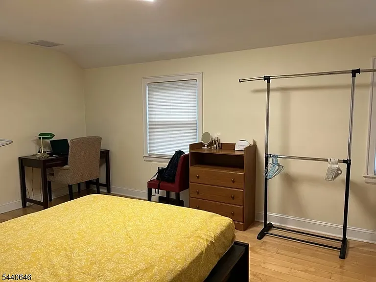 44 Greenwood Dr — Photo 13