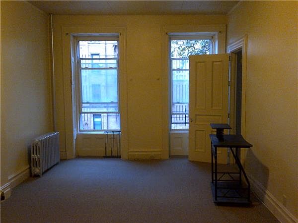 2nd image of 304 Lewis Ave APT 2