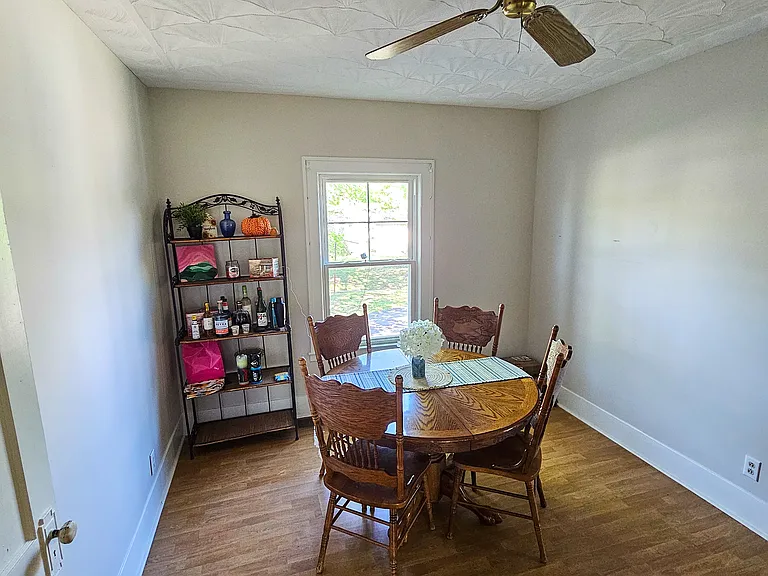 8501 Ferndale Rd — Photo 10