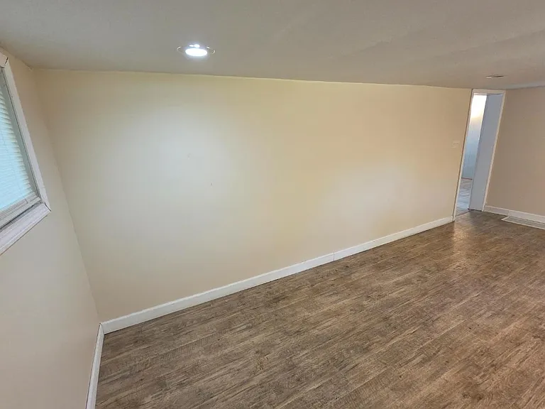 Unit Photo