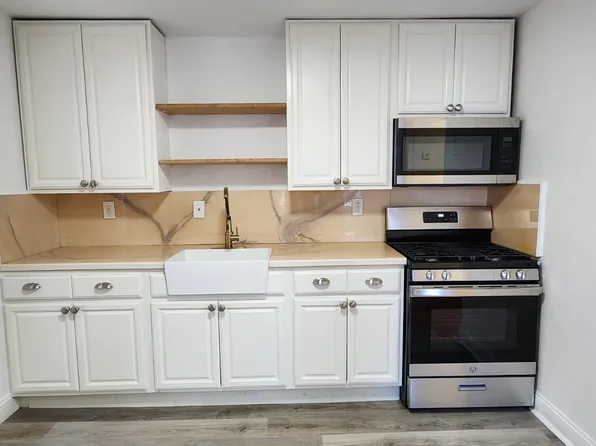 25 E 17th St, Bayonne, NJ