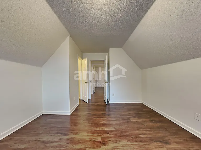 6889 Show Boat Ln — Photo 15