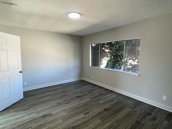 4th image of 11530 S Normandie Ave APT 15