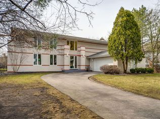 2528 Pebbleford Ln, Glenview, IL