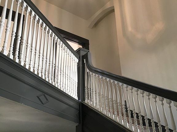 3rd image of 415 N 5th St APT 4