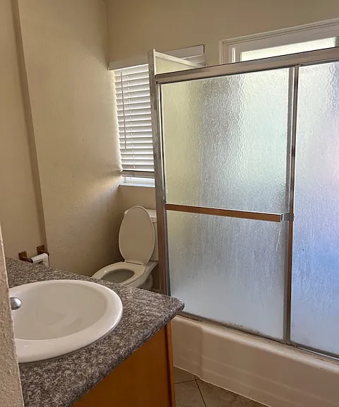 1530 E Broadway #106 — Photo 16