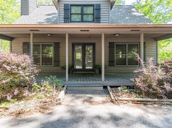505 River Flow Dr, Dahlonega, GA 30533