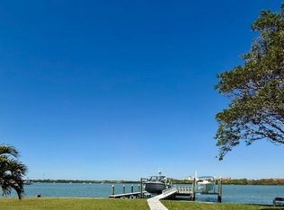 584 Crystal Dr, Madeira Beach, FL 33708