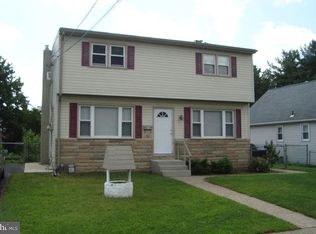 40 E 8th Ave, Runnemede, NJ 08078