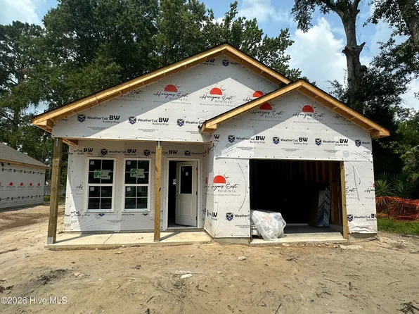 704 Bynum Avenue, Maysville, NC 28555