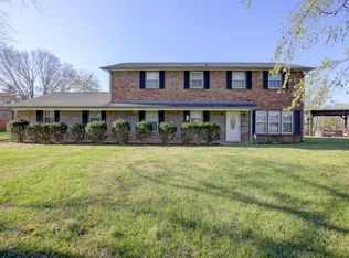 207 Slayden Cir, Clarksville, TN 37040