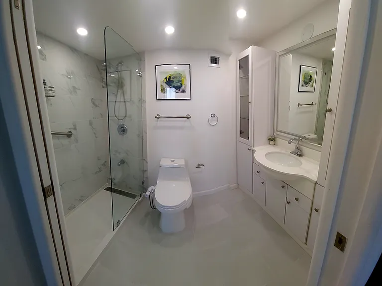 2655 Collins Ave #2306 — Photo 4
