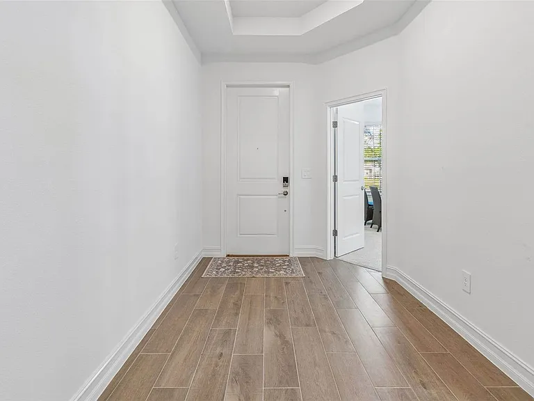 18542 Serene Lake Loop — Photo 10