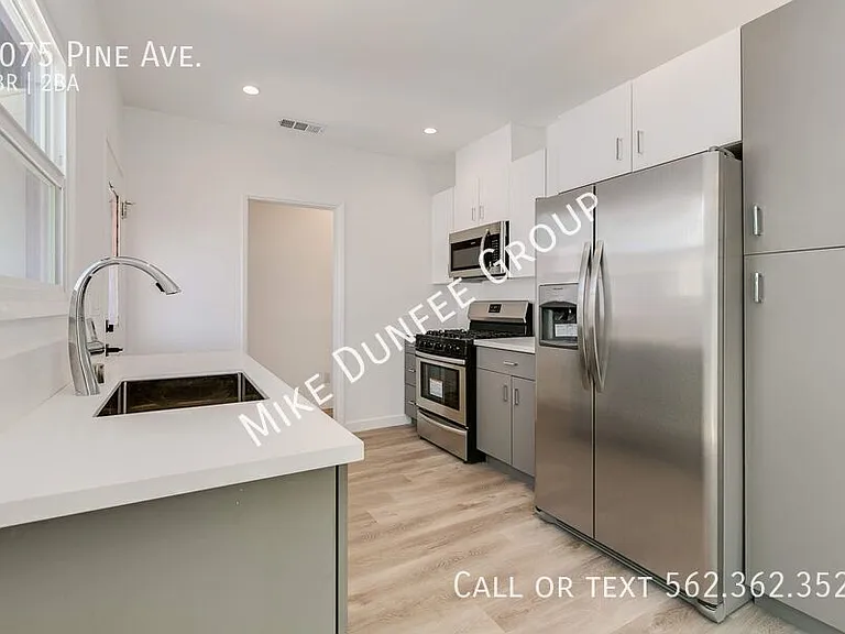 2075 Pine Ave — Photo 5