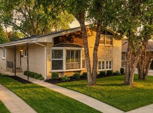 7258 N Crawford Ave, Lincolnwood, IL