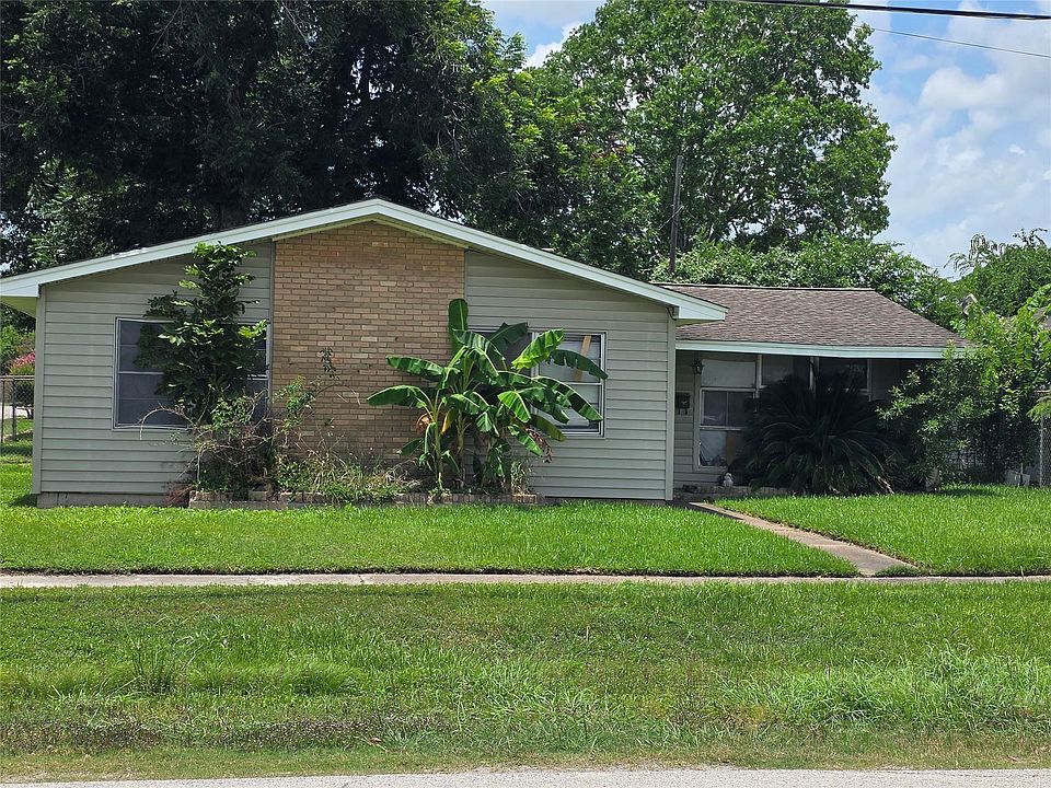 1st image of 2029 Pech Rd
