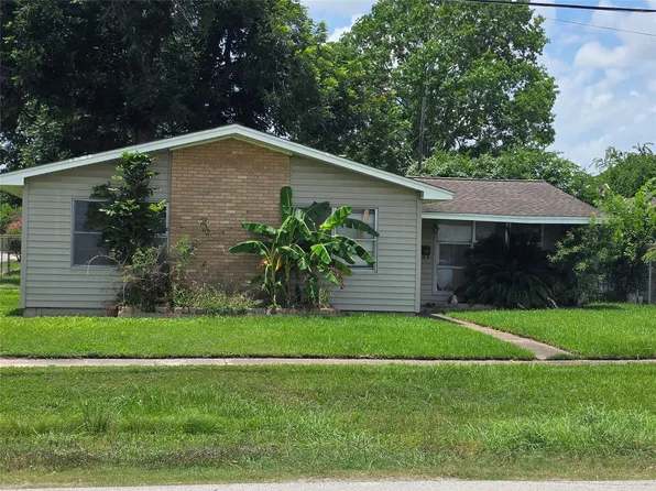 2029 Pech Rd, Houston, TX 77055