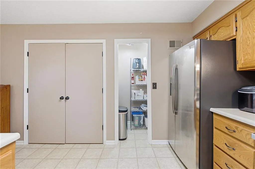 3 bed, 1505 sqft, $2,495 — Photo 4