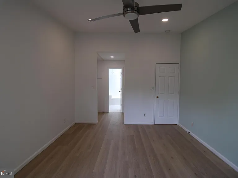 7509 Ashby Ln #N — Photo 14