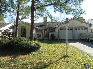 1607 Sierra Dr, Baytown, TX 77521