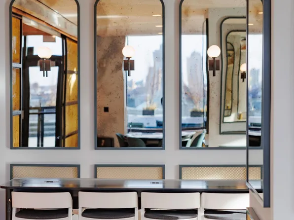 180 Morgan Street image 28 of 140