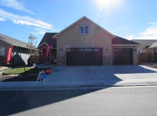 218 Heather Ln, Fernley, NV