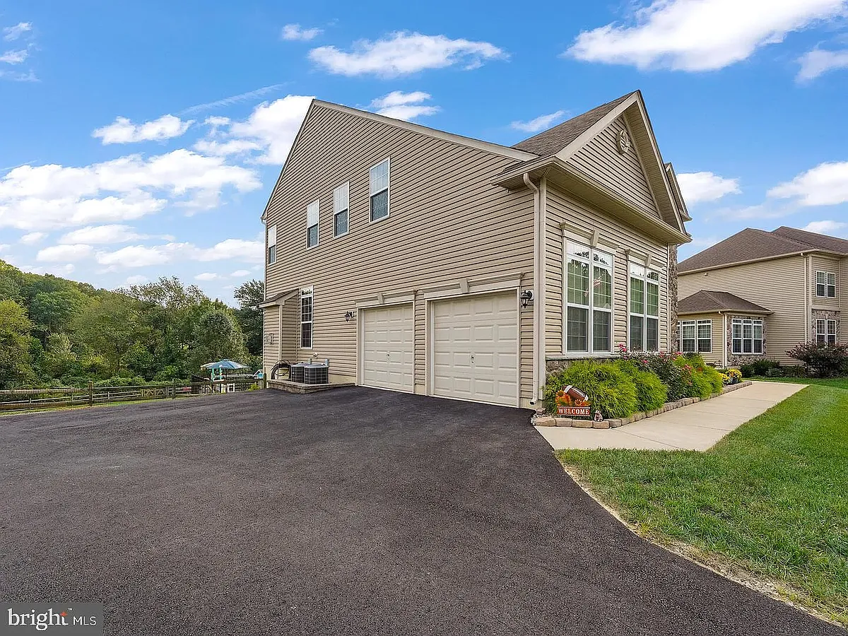 Building Photo - 1306 Waterthrush Ct