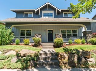 20420 Aberdeen Dr, Bend, OR 97702