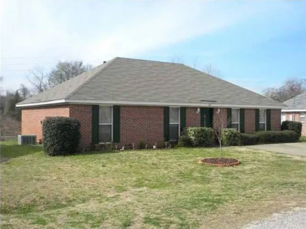 125 Cattail Curv, Millbrook, AL 36054