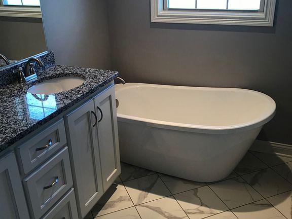 5th image of 5404 Green Ash Dr
