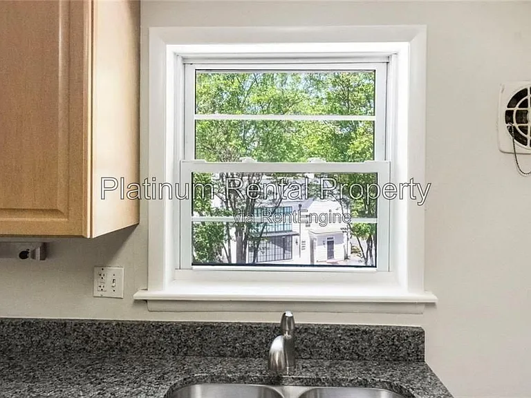 3660 Peachtree Rd NE #2C — Photo 13