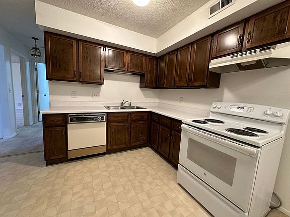 3rd image of 458 N 26th Pl #5