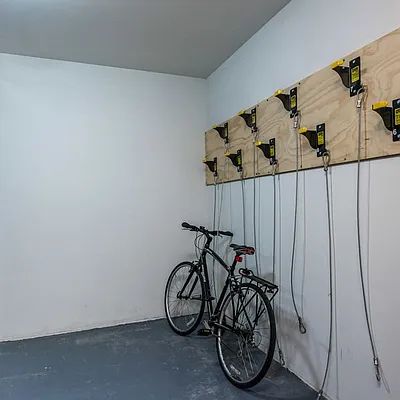 Rented by Nooklyn NYC LLC | media 4