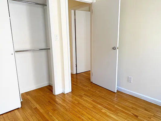 Rented by Waverly Realty Associates | media 18