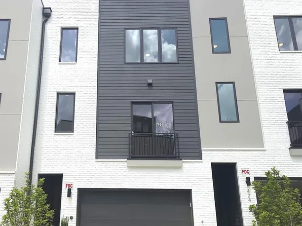 422 Cedar Dust Dr, Decatur, GA 30030