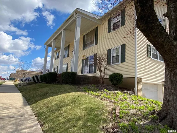 168 W Elm St APT 2, Canton, IL 61520