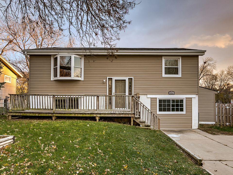 1st image of 9721 Meredith Ave