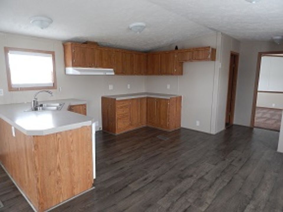 1st image of 225 Vevay Dr E