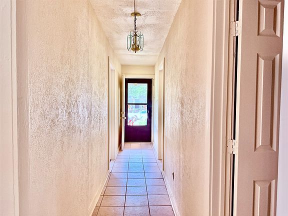 2nd image of 4623 Spring Garden Rd