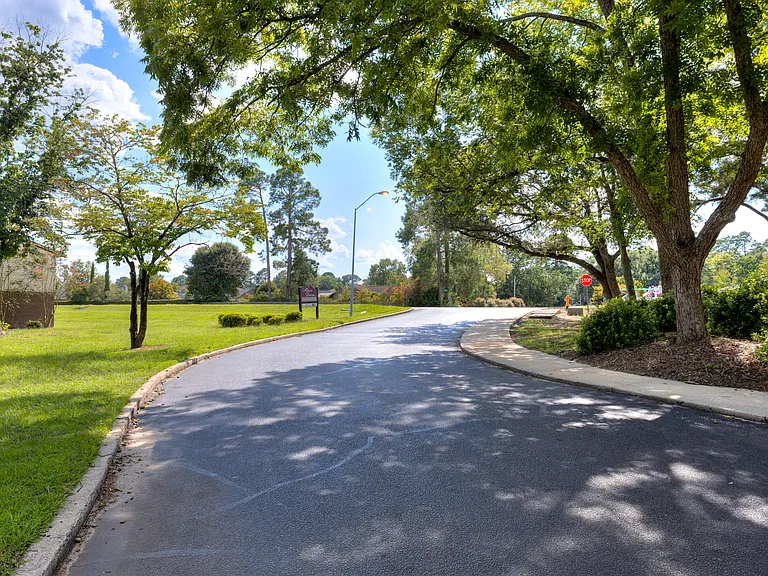1121 Alice Dr #8 — Photo 12