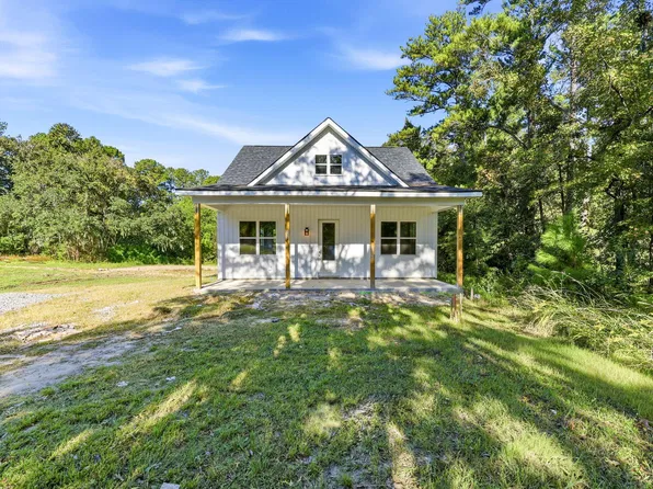 133 Tigers Den Ln, Moncks Corner, SC 29461