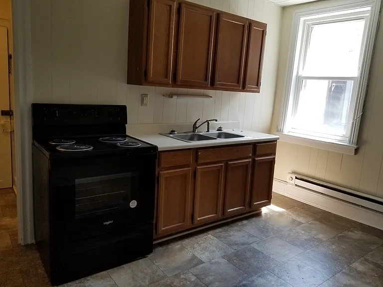 22-26 W Main St — Photo 5