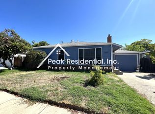 3217 61st St, Sacramento, CA 95820