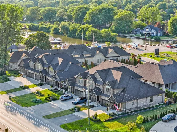 240 Old Tecumseh Rd, Lakeshore, ON N8N 3S7