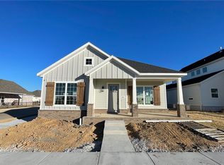 6852 Autumn Ave, Springdale, AR 72762