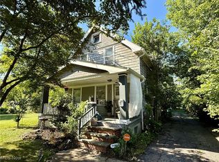 14567 Pease Rd, Maple Heights, OH 44137